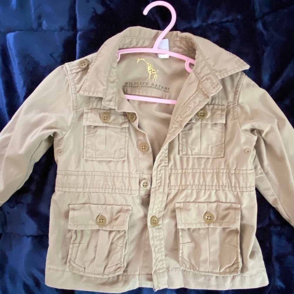4 for $25 
baby gap jacket 12-18 month
